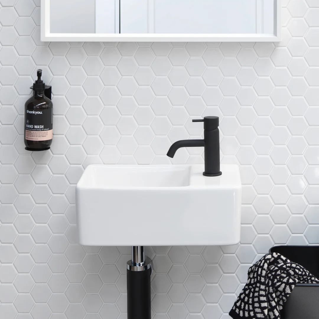 Clark Square Hand Wall Basin One Taphole - Image 5