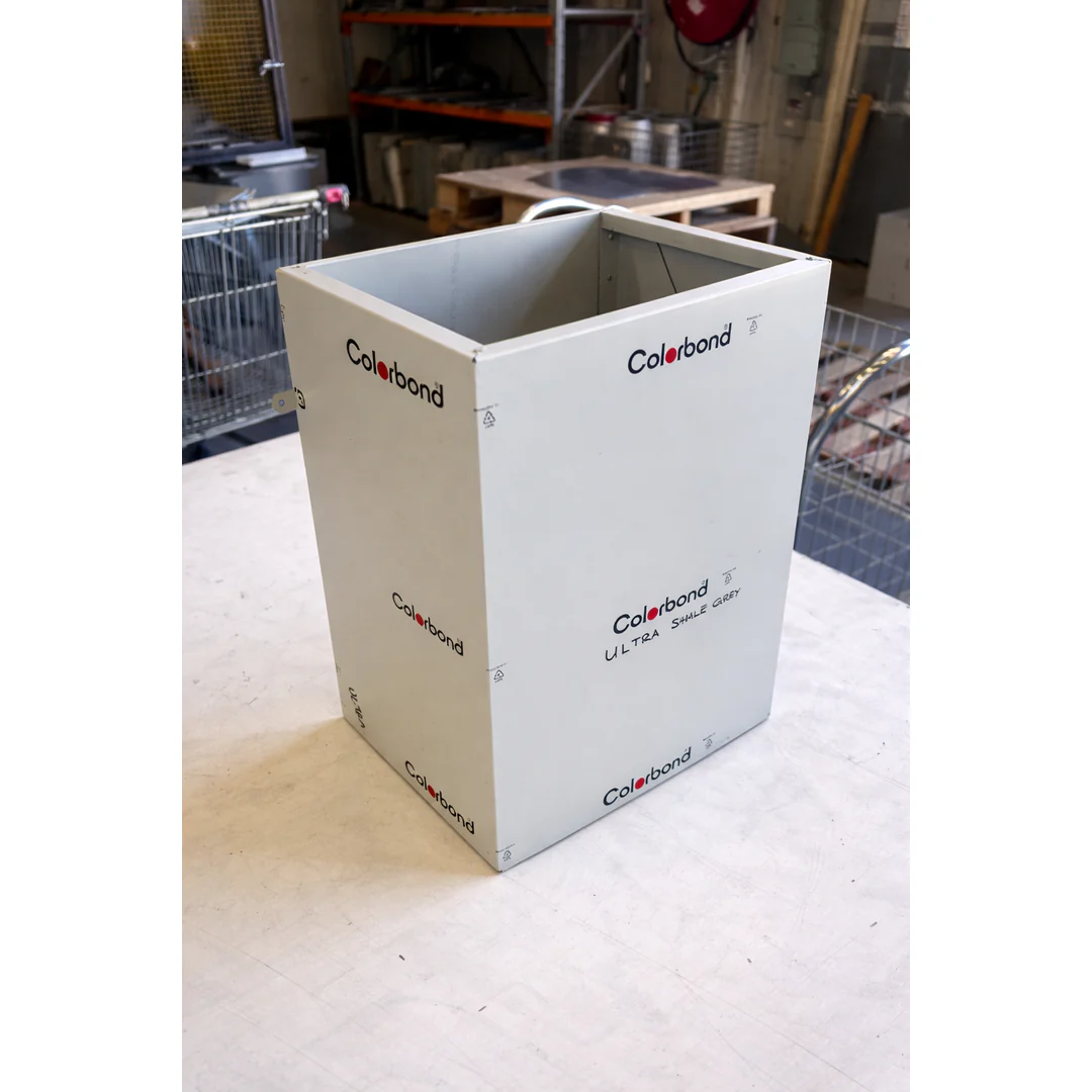 Dam Buster R300 Flatback Rainhead With Adjustable Receiver - Image 3