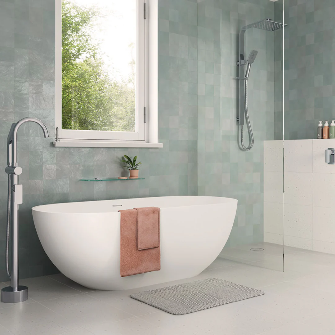 Fienza Nero Solid Surface Bath 1750mm - Image 3