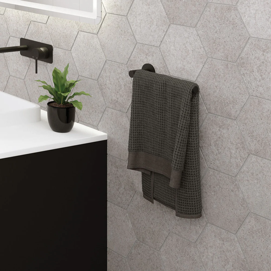 Fienza Kaya Dual Purpose Towel Rail/Roll Holder Matte Black - Image 3