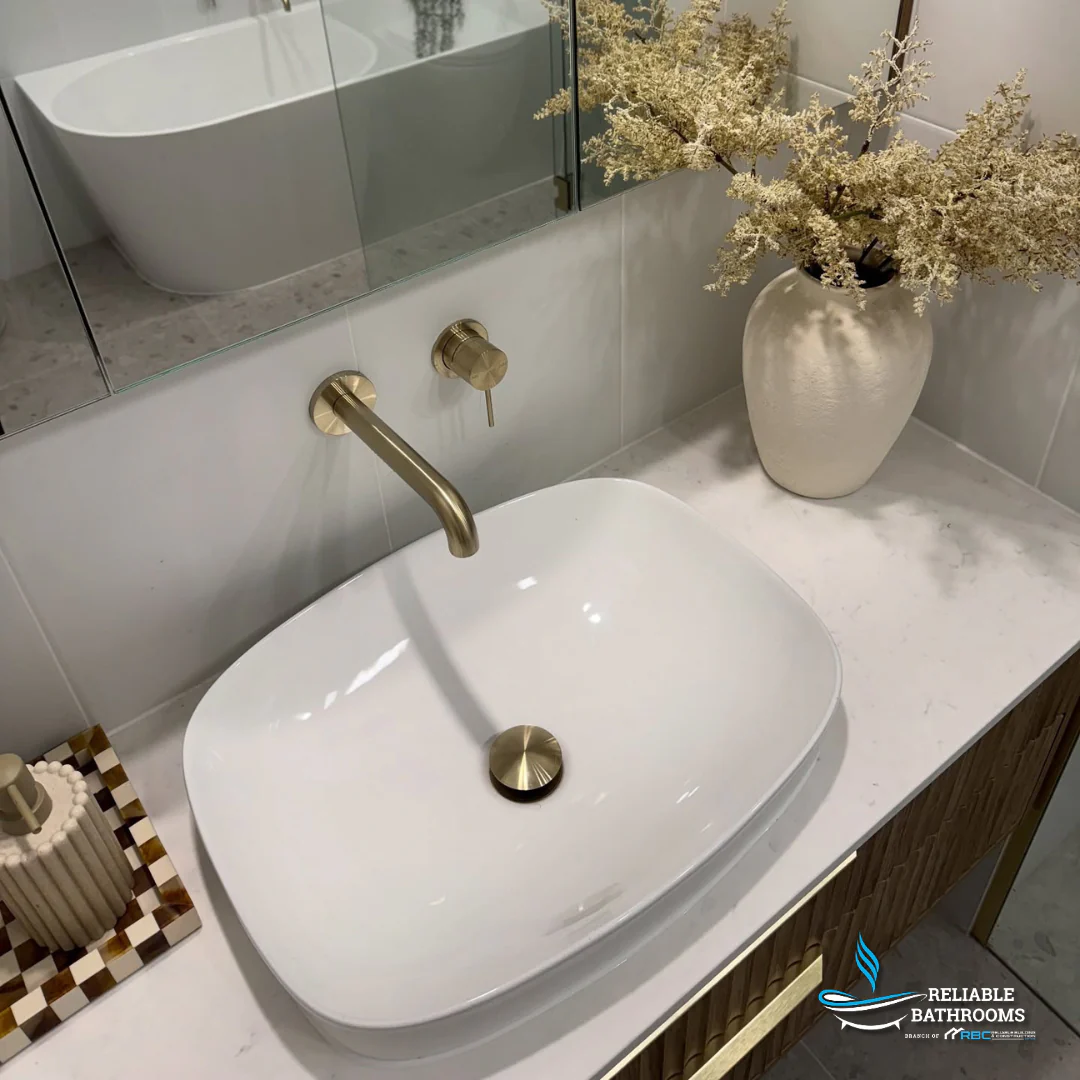 Nero Mecca Wall Basin Mixer Separate Back Plate 160Mm Spout Brushed Gold - Image 9
