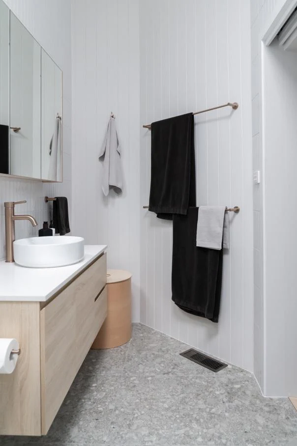 Meir Round Single Towel Rail 900Mm Champagne - Image 11