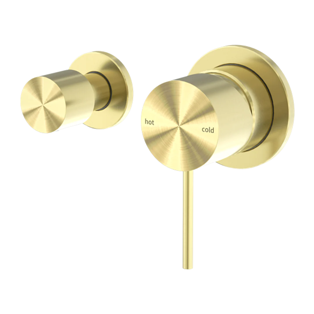 Nero Mecca Shower Mixer With Horizontal 2 Way Divertor Brushed Gold Nr221911Ubg