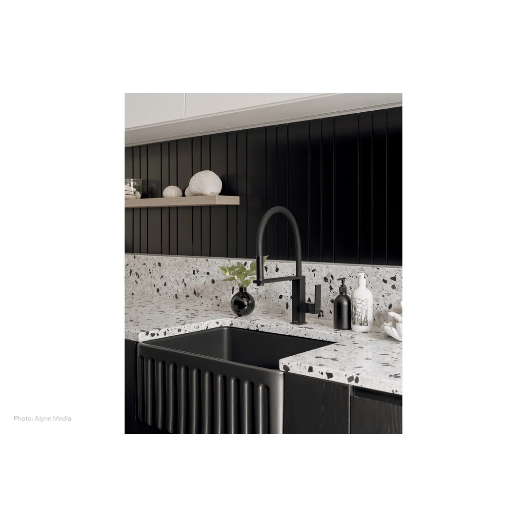 Phoenix Vezz Flexible Hose Sink Mixer (Square) - Matte Black - Image 3