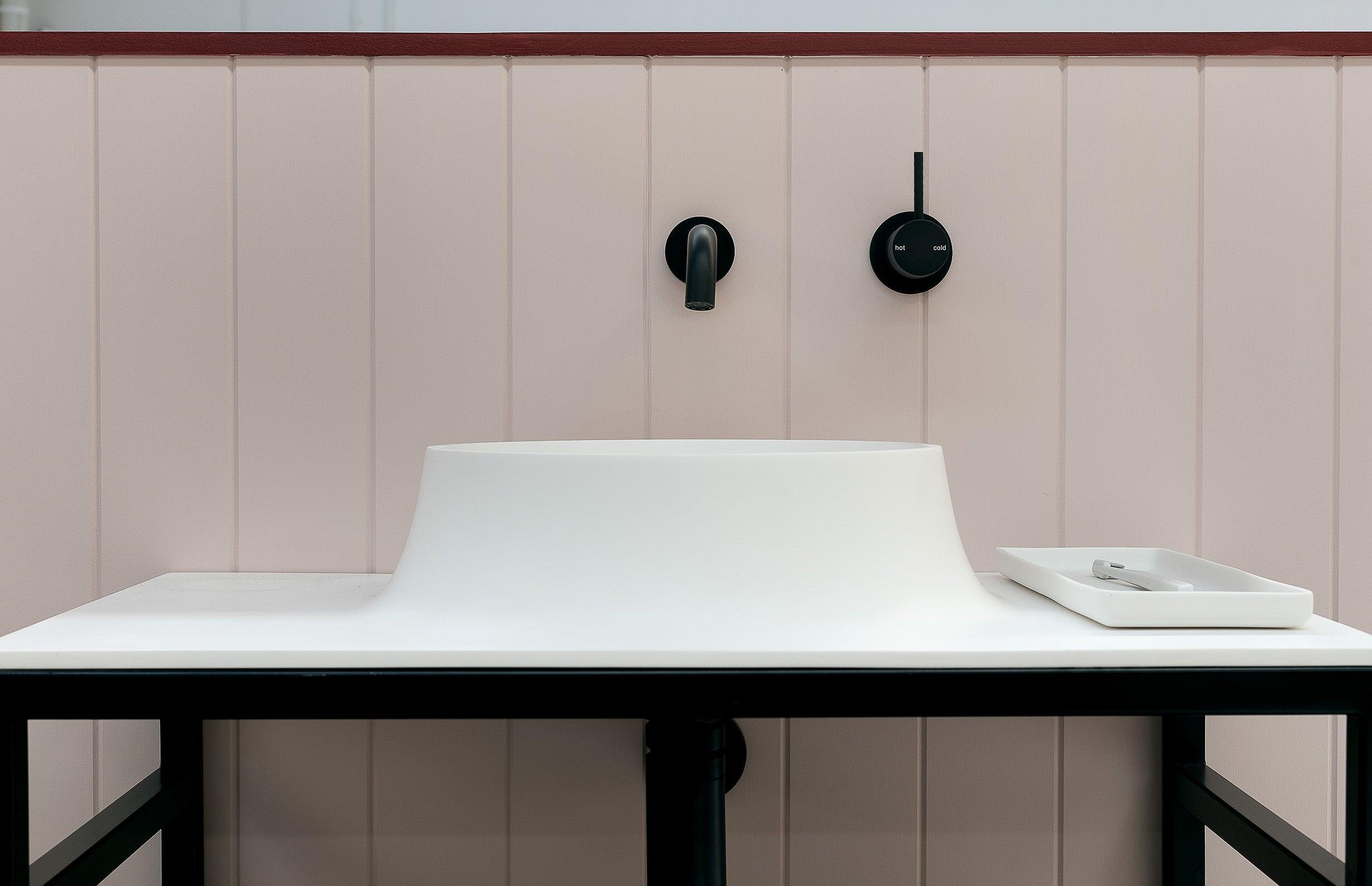 Phoenix Vivid Slimline Wall Bath O/Let Curved 180mm Matt Black - Image 9