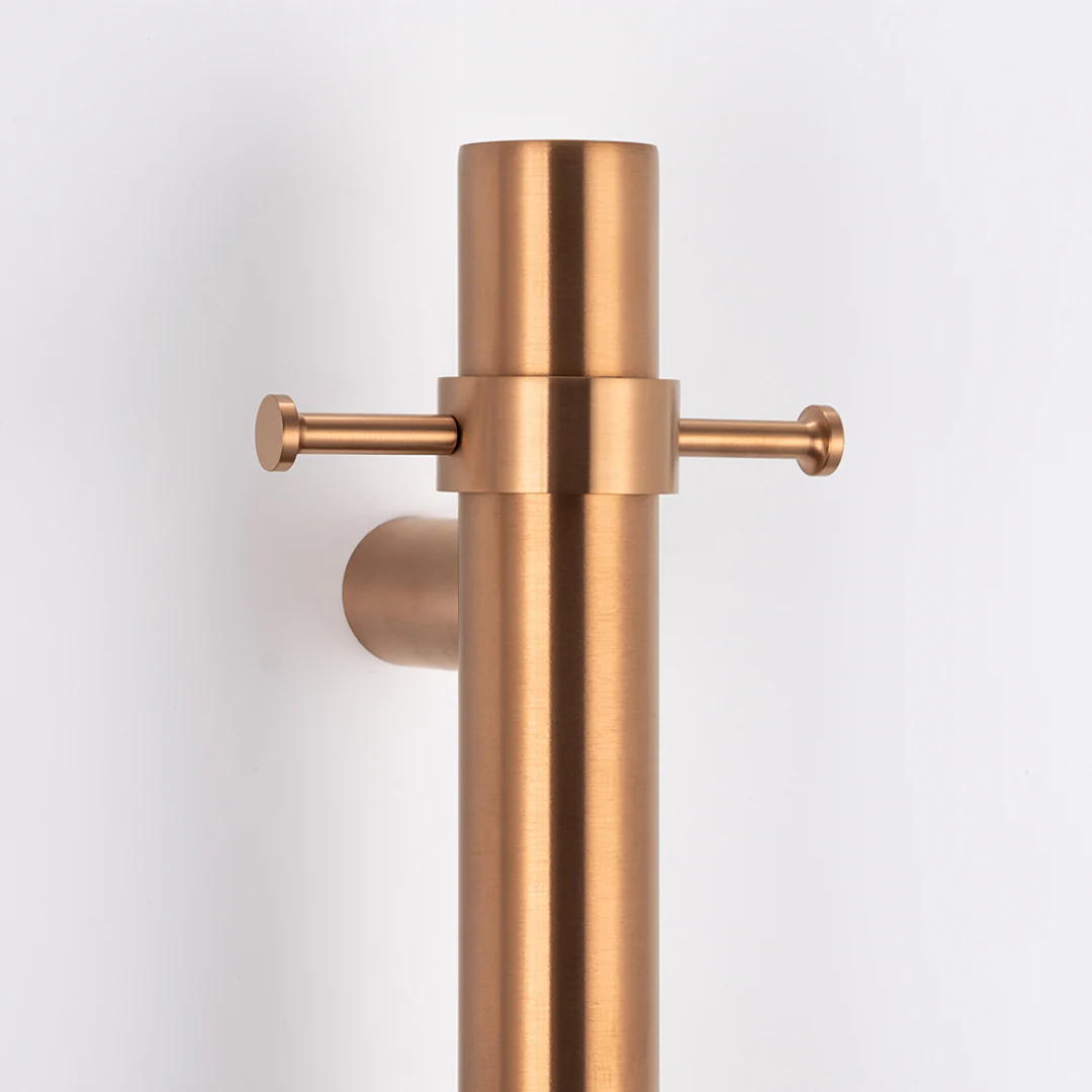 Radiant Brushed Copper Vertical 950Mm Round Non Heated Single Bar Towel Rail - Image 3