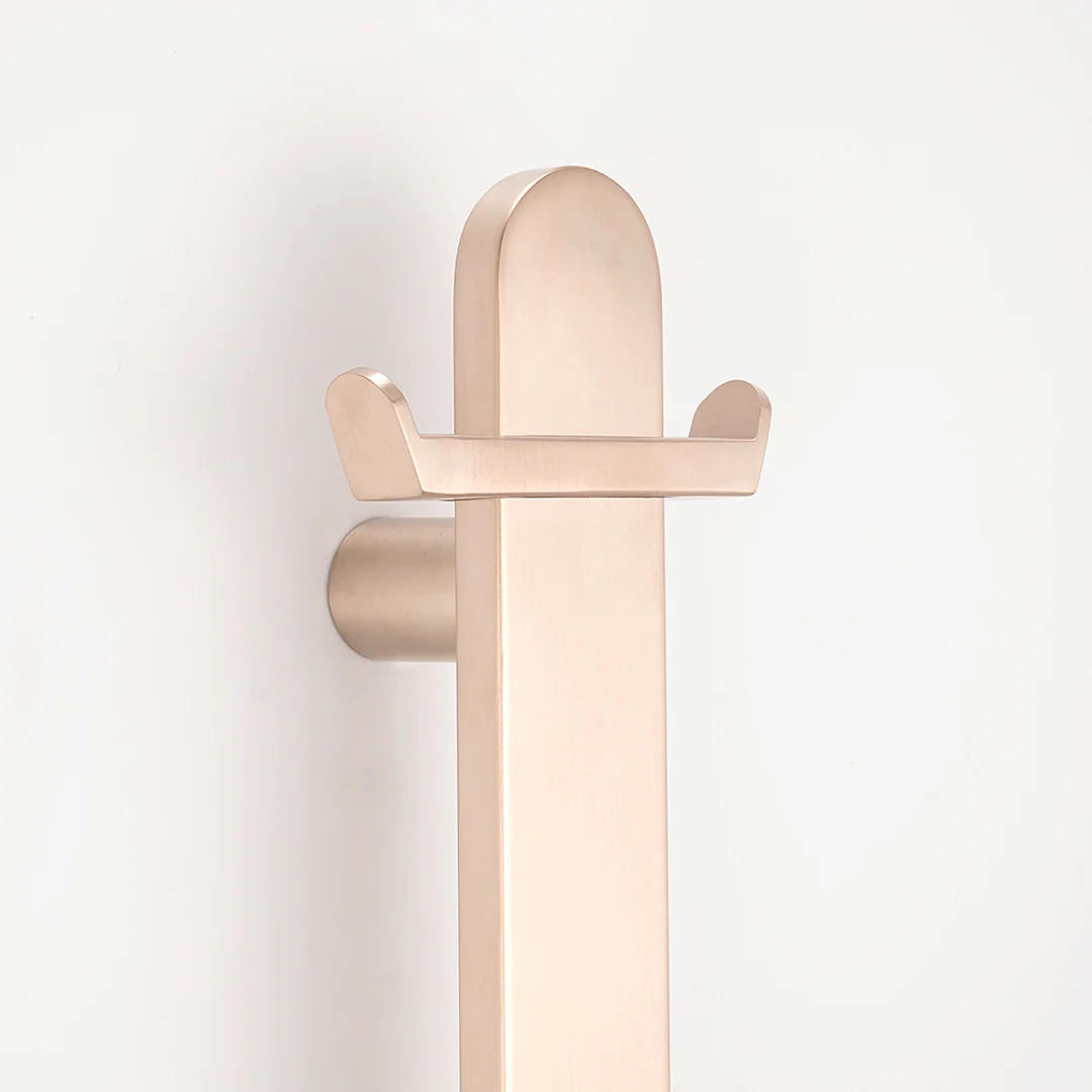 Radiant Champagne Flat Profile Vertical 930Mm Non Heated Single Bar Towel Rail - Image 2