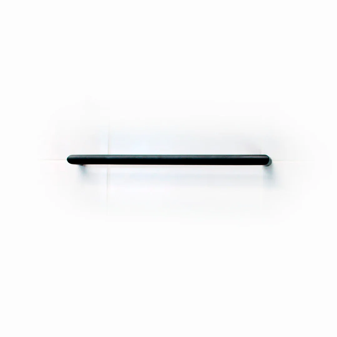 Radiant Matt Black 650Mm Non Heated Round Single Bar Towel Rail